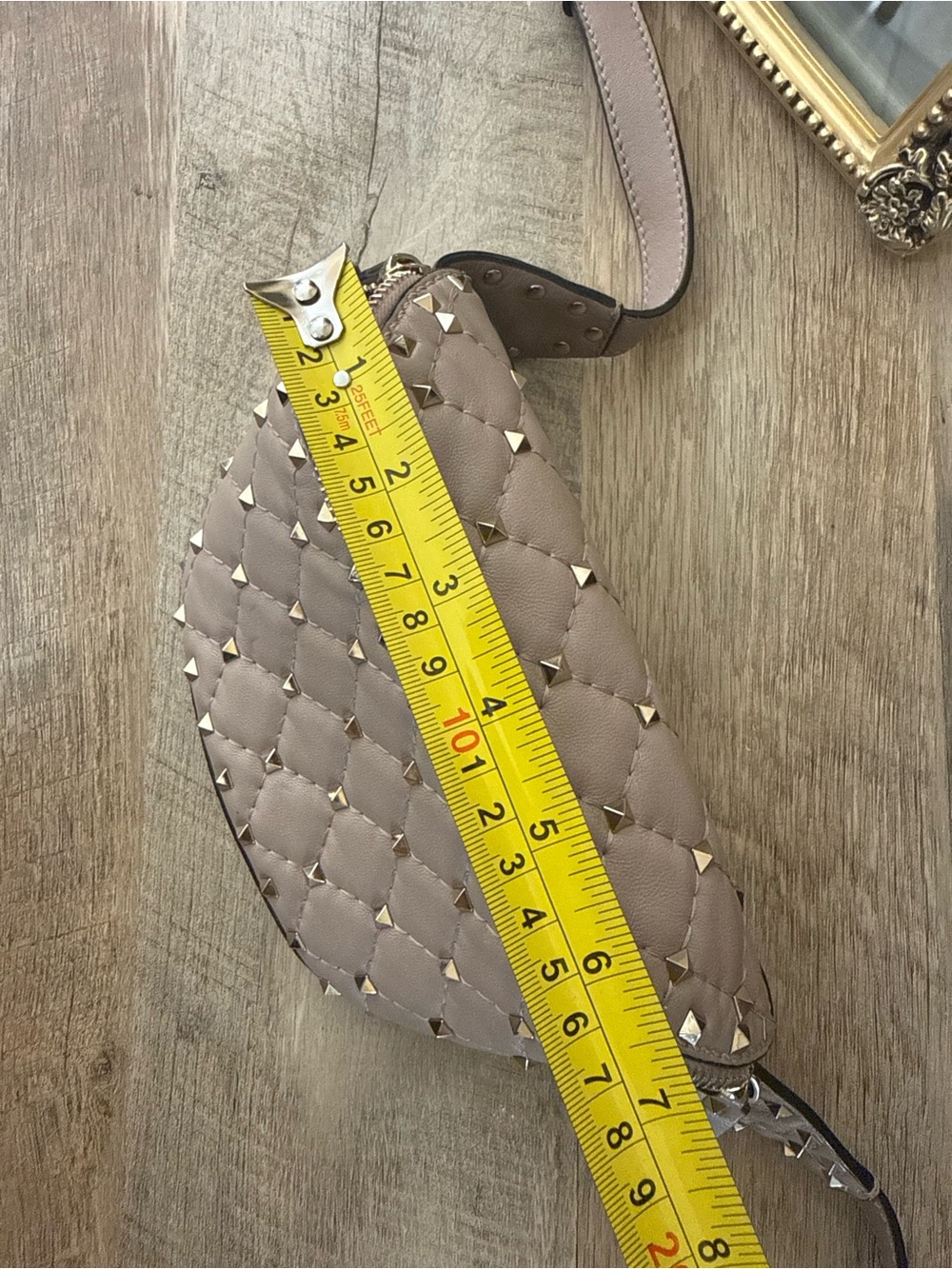 Valentino Garavani Rockstud Spike Leather Belt Bag / Crossbody Dusty Pink Nude - Picture 10 of 14